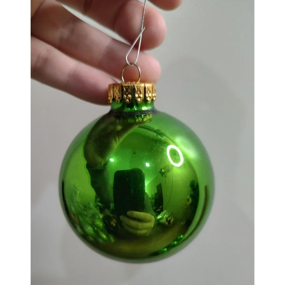 Vintage G&D Glass Christmas Ball Ornaments Solid Shiny Bright Green Lot Of 4 B10